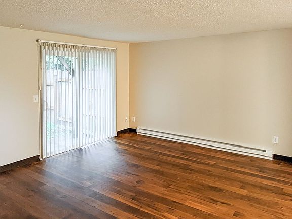 3rd image of 390-414 Madrona Ave S #400