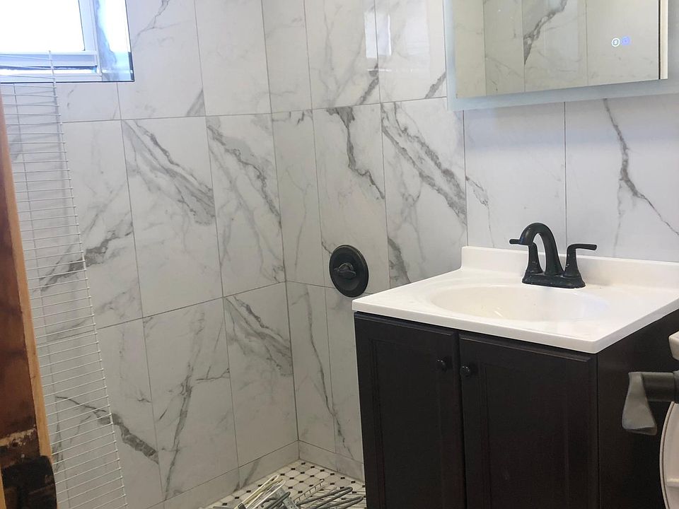 2nd image of 3066 Brighton 5th St Floor 2