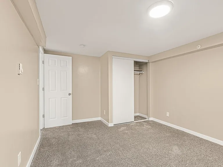 The Grove Apartments — Photo 8