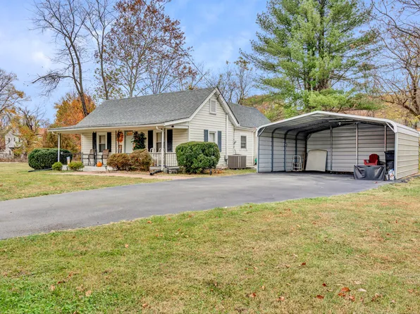 5118 Waldon Ln, Salem, VA 24153