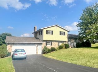403 High Meadow Dr, New Castle, PA 16101