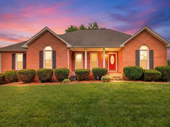 403 Tranquill Ln, Clarksville, TN 37043