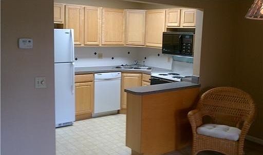 4th image of 205 Pine Hov Cir APT A-1