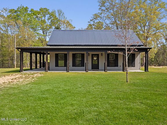 2nd image of 20 Redbird Rd