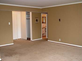 3rd image of 4201 Cathedral Ave NW APT 821W