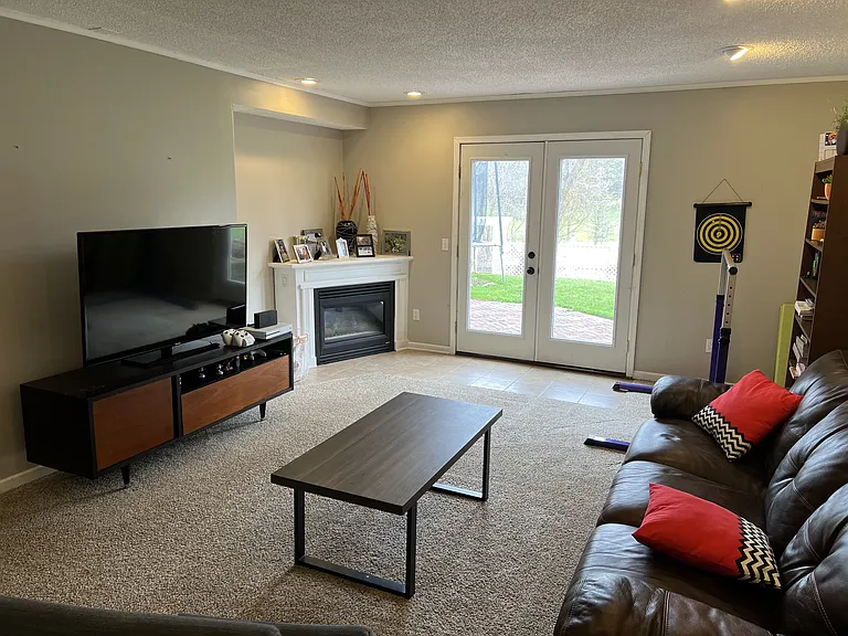 6451 Bretton Way - 22_05202026