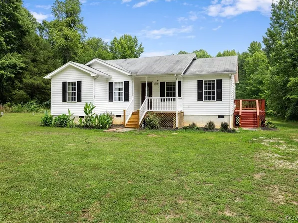 9921 S Genito Rd, Amelia Court House, VA 23002