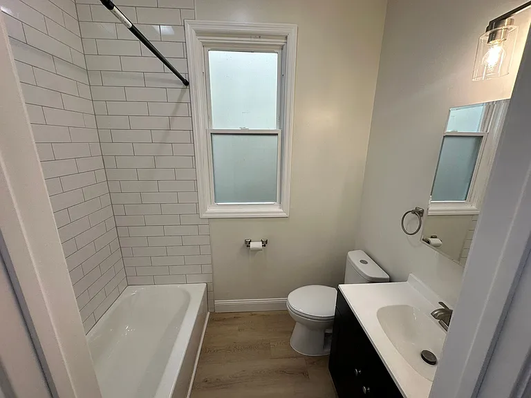 4631 Montgomery Rd — Photo 9