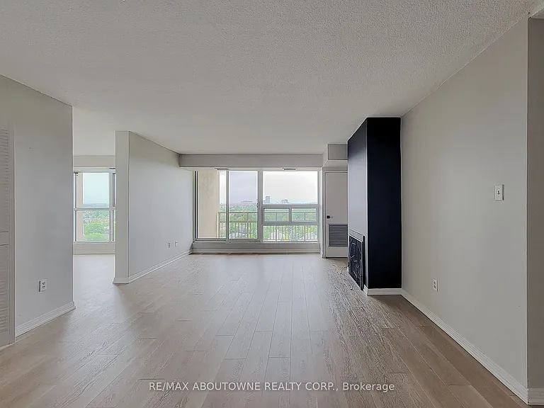1359 White Oaks Blvd #1207 — Photo 5