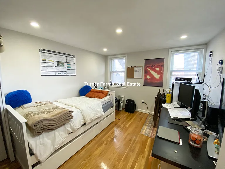 130 P St — Photo 14