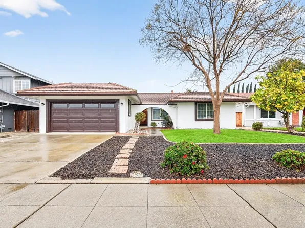 1059 Lakehurst Rd, Livermore, CA 94551
