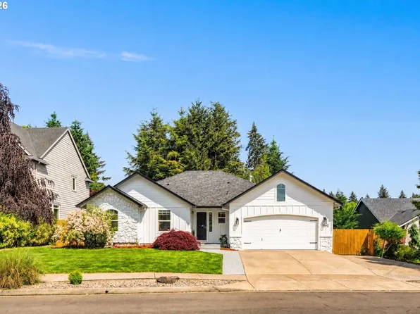 16442 Wayne Dr, Oregon City, OR 97045