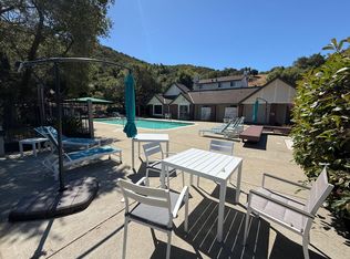 30 Woodstock Ct, San Rafael, CA 94903