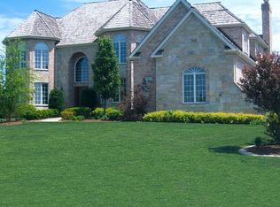 22231 W Vernon Ridge Dr, Mundelein, IL 60060