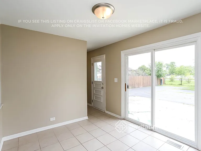 137 Shadywood Ln — Photo 6