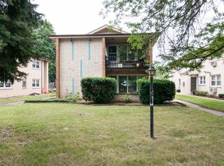 1229 N La Grange Rd APT 2R, La Grange Park, IL 60526