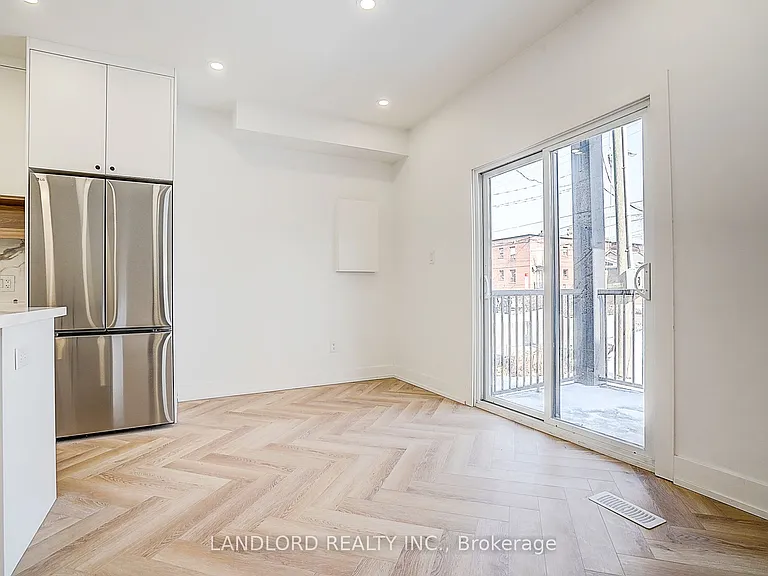 1146 Broadview Ave #1 — Photo 14