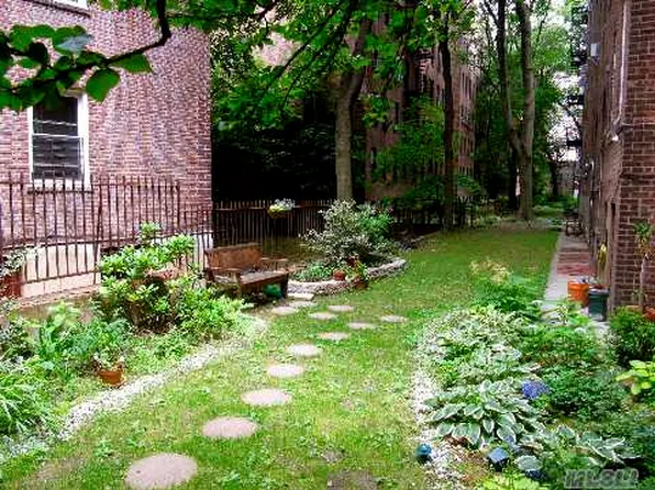 111-15 75th Avenue image 1 of 5