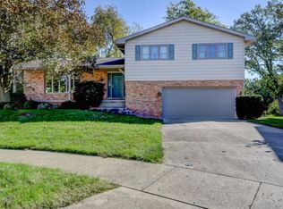 4770 Barberry Ct, Decatur, IL 62526