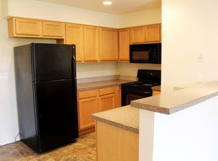422 NE Maiden Ln APT 3, Pullman, WA 99163