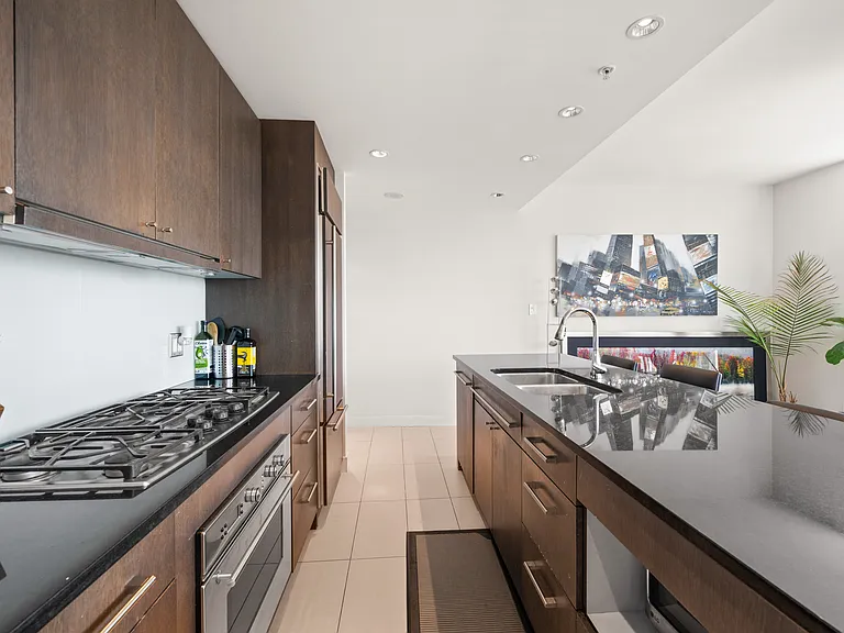 1455 Howe St #1701 — Photo 9