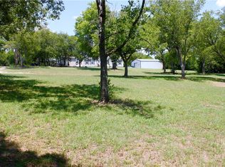 4021 Mockingbird Ln, Midlothian, TX 76065