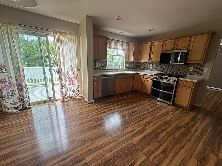 7726 Heathers Ln — Photo 46