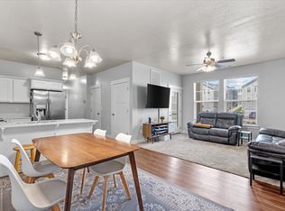 1776 W Newcastle Ln #202, Saratoga Springs, UT 84045