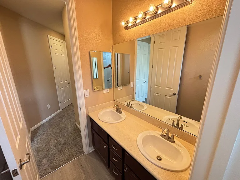 10741 Cather Ave — Photo 24