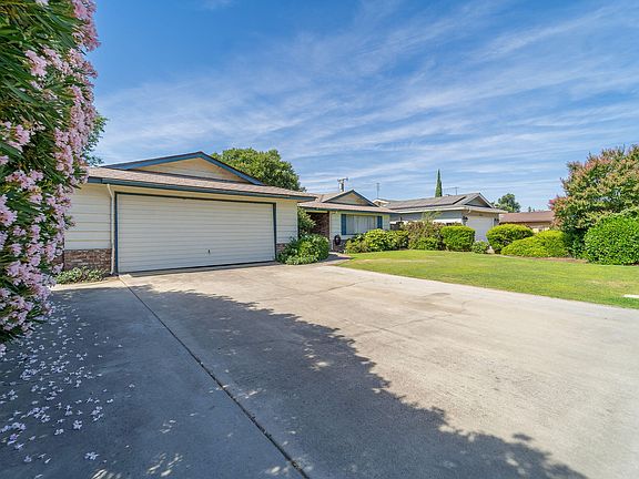 3rd image of 1343 W Cambridge Avenue