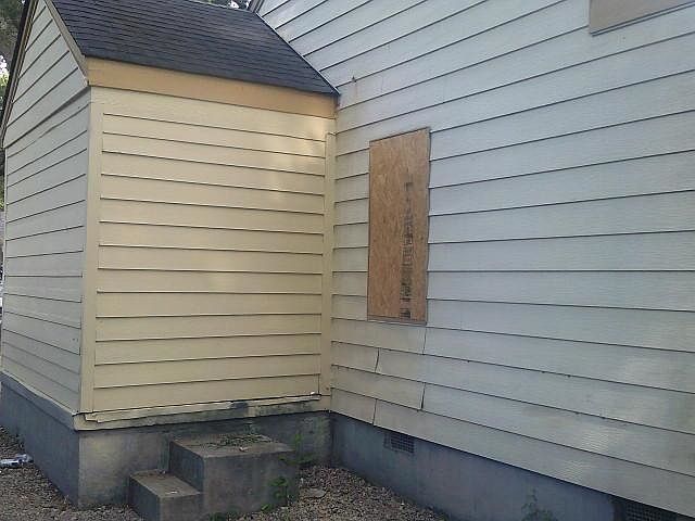 2nd image of 956 Dillworth St
