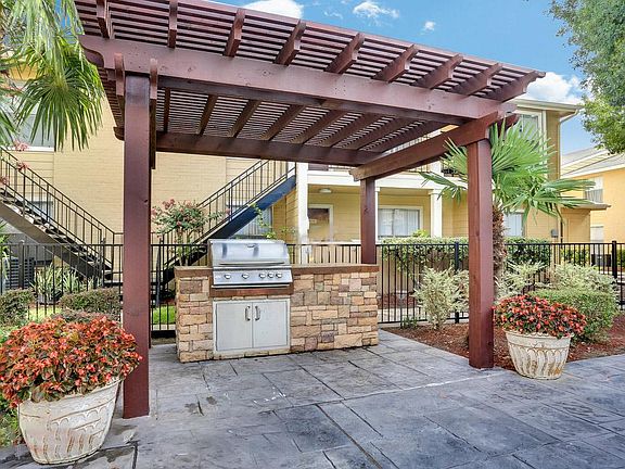 2nd image of 10050 Westpark Dr APT 1902