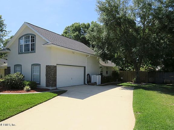 3rd image of 5472 LONDON LAKE Drive W