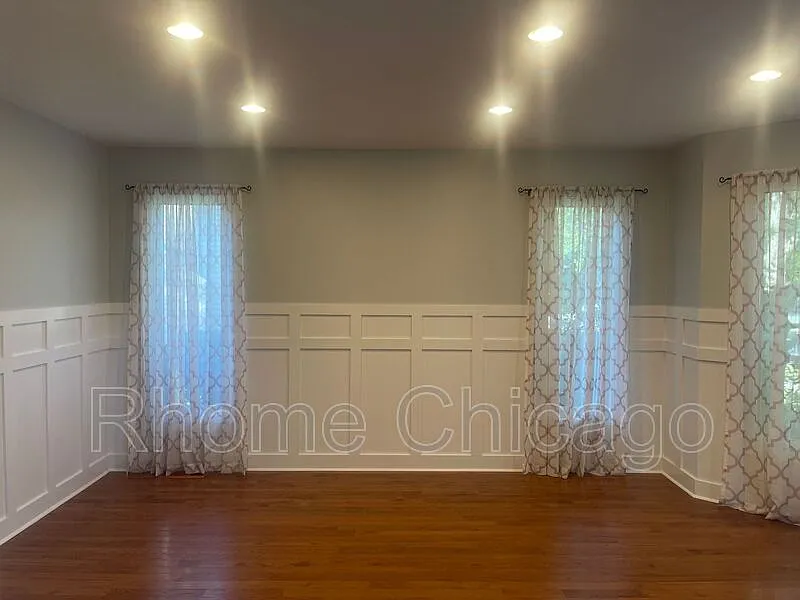 4 bed, 4.0 bath, 3043 sqft, $4,000 — Photo 4