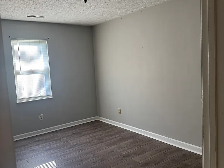 38 Ellen Kay Dr #2 — Photo 5
