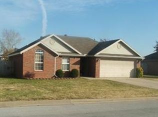 119 S Bailey St, Lowell, AR 72745