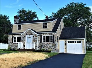 3 9th St, New York Mills, NY 13417