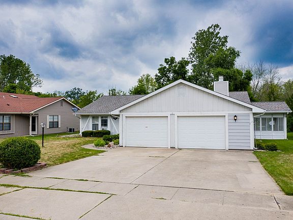 2nd image of 721 1/2 Arcadia Ct