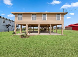 1228 W Canal Dr, Pt Bolivar, TX 77650