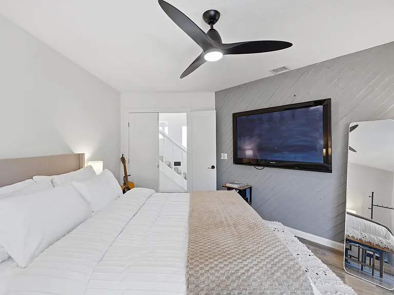 1539 San Miguel Ave — Photo 40