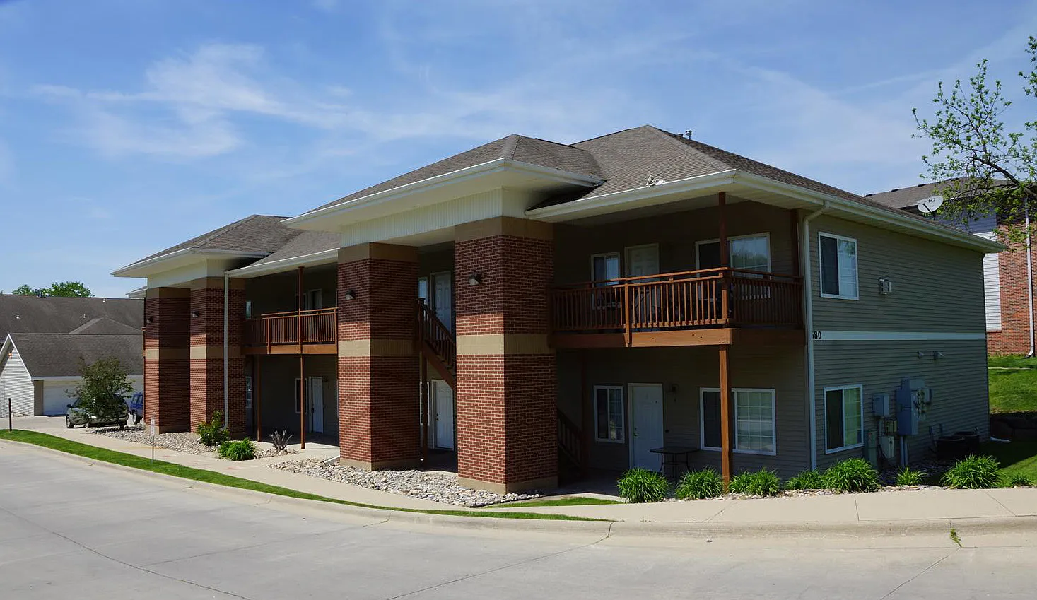2 bed, 960 sqft, $1,025 — Photo 1