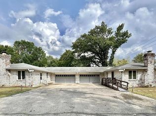 7525 Ditch Rd, Indianapolis, IN 46260