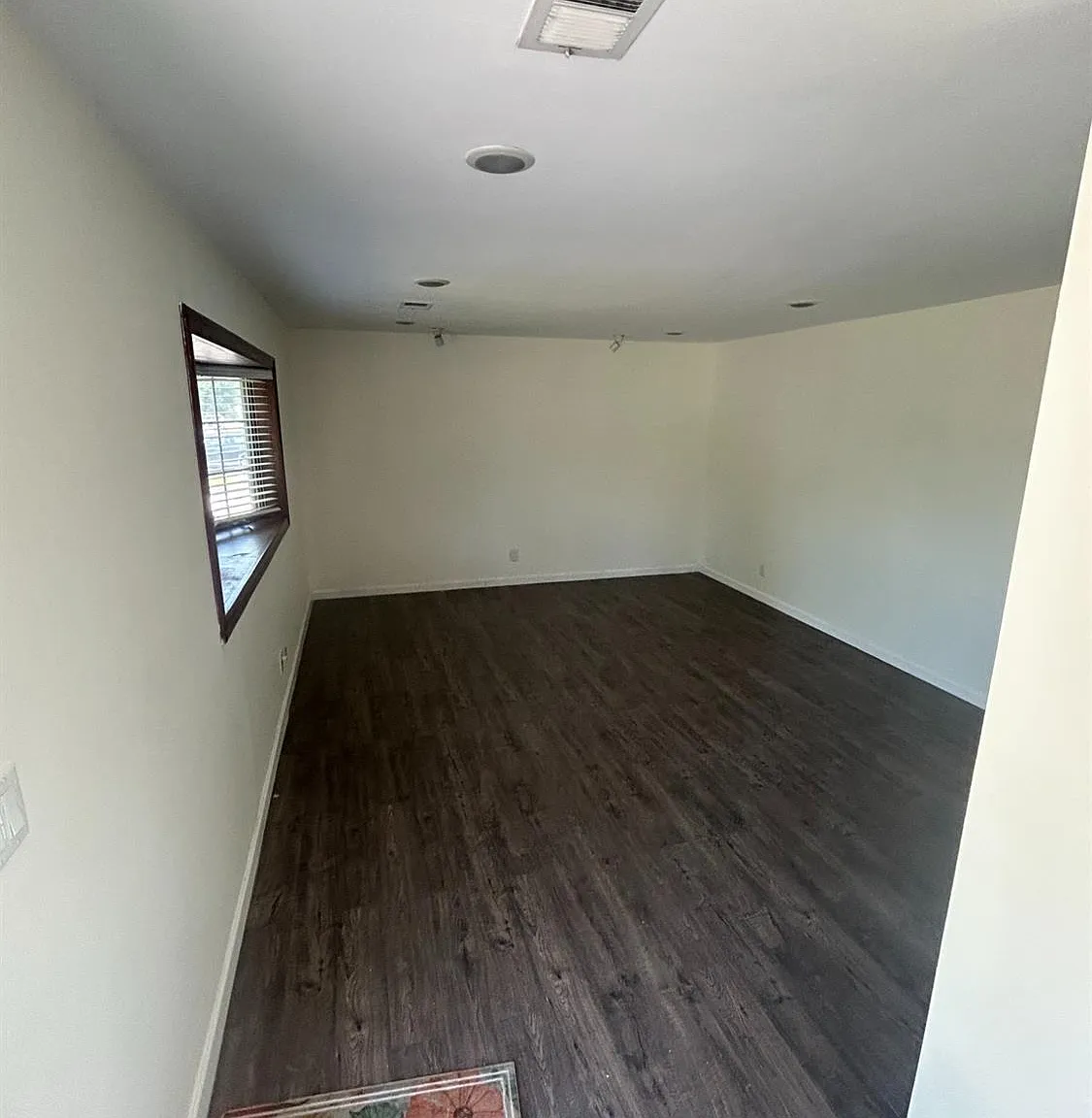 3 bed, 2.0 bath, $3,400 — Photo 3