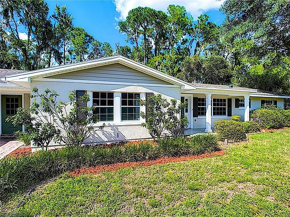 3rd image of 30924 Circle Dr