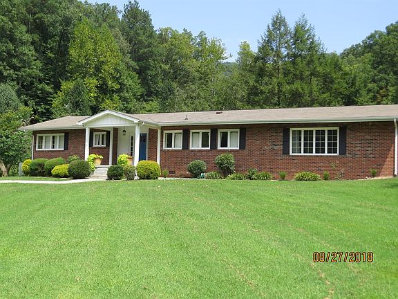 4th image of 207 Woodland Hls