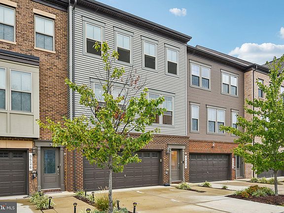 2nd image of 9528 Capital Ln