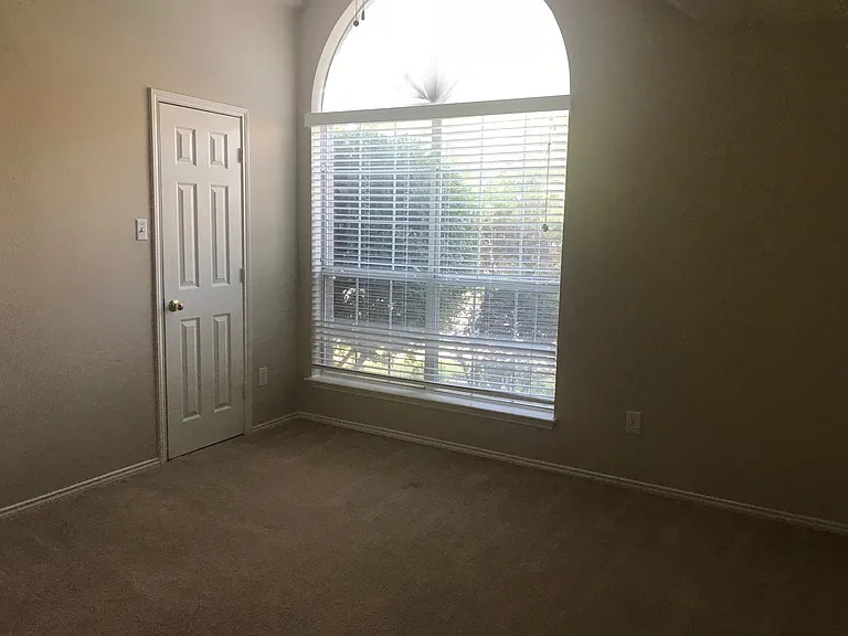 8025 Alderwood Dr — Photo 17