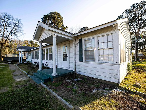 3rd image of 208 S Womble Ave