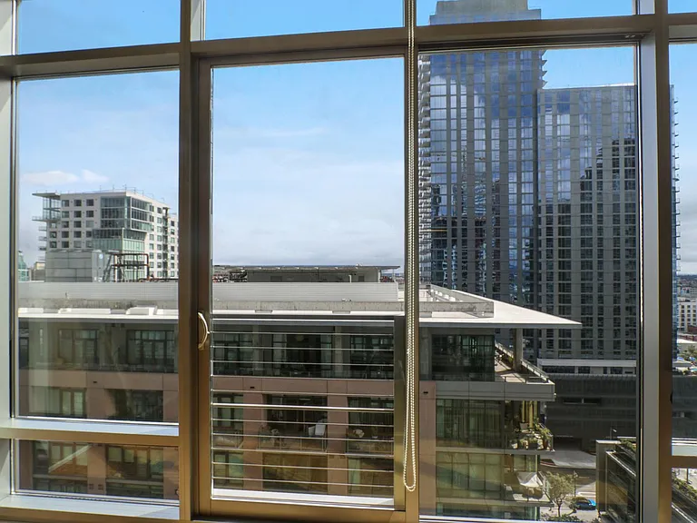 1100 S Hope St #1505 — Photo 10