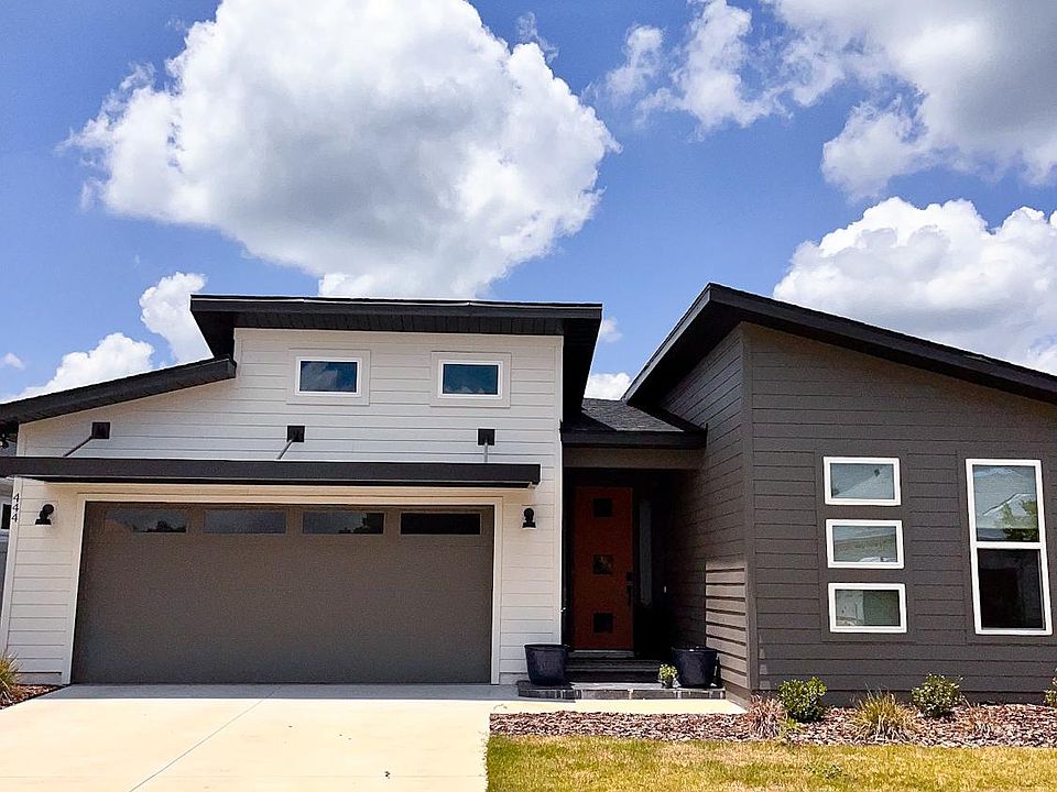 1st image of 444 SW 144th Dr